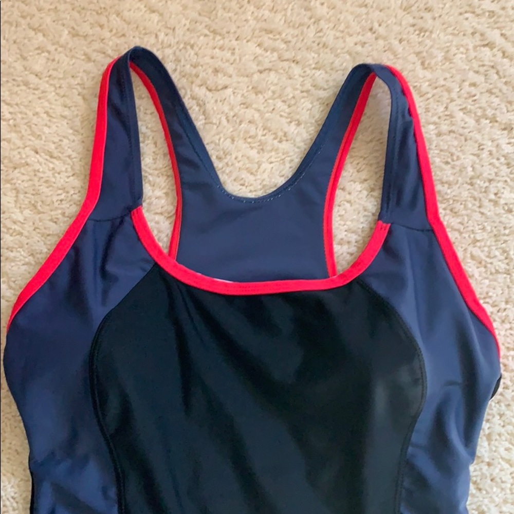 Swimsuit - Picture 2 of 10